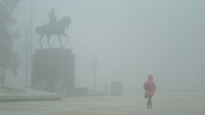 IMGW ostrzega: przez mgły widoczność spadnie do 100 metrów