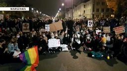 Warszawa, Poznań, Kraków: Wieczorne protesty i zablokowane ulice [wideo]