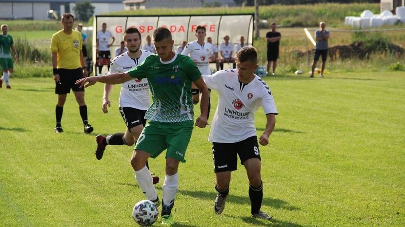 W sierpniu, w 2. rundzie Pucharu Polski, Kujawiak Stanin pokonał Ar-Tig Huta Dąbrowa po rzutach karnych 5:4. Jak będzie w weekend w lidze?