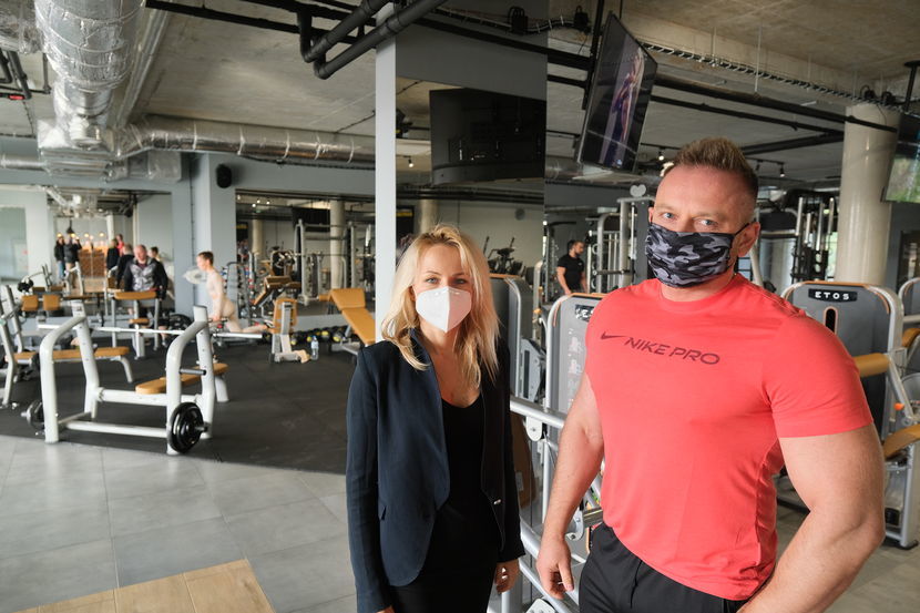 W klubie fitness Etos mogą w nim ćwiczyć jednak wyłącznie zawodnicy. Na zdjęciu: Dagmara Kowal, szefowa klubu oraz Jarosław Kwit, prezes Iron Body