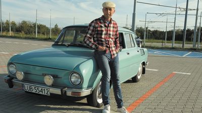 Skuszony namowami kolegów, bawię się w rajdy pojazdów zabytkowych. Razem z żoną jeździmy naszą skodą po Polsce, na rajdy i kolejne eliminacje Mistrzostw Polski Pojazdów Zabytkowych – opowiada Andrzej Gospodarek
