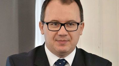 Adam Bodnar: "Jeśli nie prawny, to mamy moralny obowiązek noszenia maseczek"  