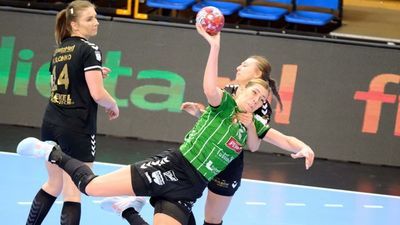 Wśród nominowanych znalazła się, między innymi, Joanna Szarawaga z MKS Perły Lublin (z piłką)