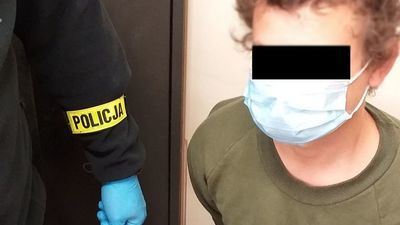 Policja: 22-latek zwabił do swojego mieszkania nastolatkę, a potem ją upił i zgwałcił
