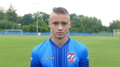 Dominik Banach po sobotnim meczu z Bizonem ma już na koncie osiem ligowych goli. Co ciekawe, sześć z nich strzelił na boisku w Łukowie