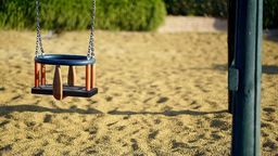 Łuków: Piasek na placu zabaw „niepraktyczny”?