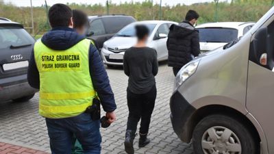 Nielegalni imigranci z Armenii i Turcji wpadli na granicy. Zatrzymano także organizatorów przerzutu ludzi