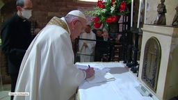 "Mają prawo mieć rodzinę". Papież Franciszek poparł związki partnerskie par homoseksualnych