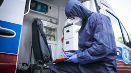 Wzrost liczby dziennych zakażeń koronawirusem w Polsce. Zmarły 63 osoby