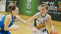 W ubiegłym sezonie "Pszczółki" nieznacznie przegrały u siebie z Arką 79:81.