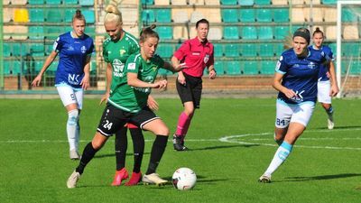 Emilia Zdunek (z piłką) rozegrała w narodowych barwach dobre spotkanie
