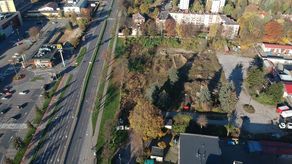 Firma Parexbud Dom Plus stara się o zgodę na budowę bloku niedaleko skrzyżowania al. Spółdzielczości Pracy z ul. Magnoliową