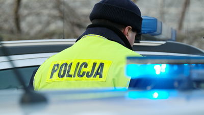 Przy ul. Turystycznej rzucił się z nożem do tapet na kolegę. Siedem ciosów w kłótni o sprzątanie