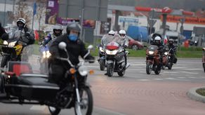 Motocykle, samochody a nawet rowery. Tak wyglądał motomarsz niepodległości w Świdniku