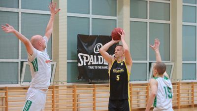 Marcin Broda (w czarnym stroju) zaliczył znakomity występ w barwach Matematyki