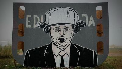 Przemysław Czarnek na muralu