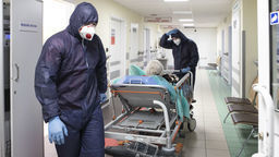 Dr Sutkowski: jesteśmy w krytycznym momencie pandemii; apeluję o pozostanie w domu