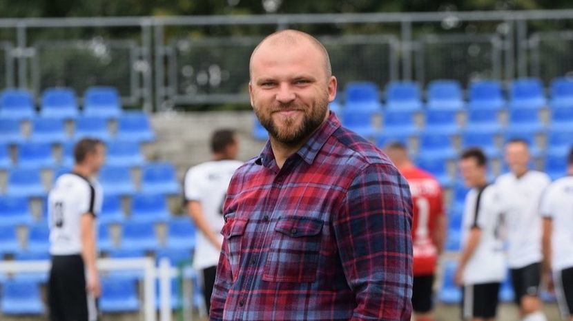 Prezes Omegi Stary Zamość Grzegorz Maluga wierzy, że jego klub awansuje w tym sezonie do IV ligi.<br />
<br />
