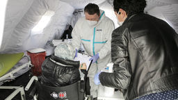 5. 11. 2020. Rekordowe 27 tys. zakażeń. Zmarło ponad 360 osób