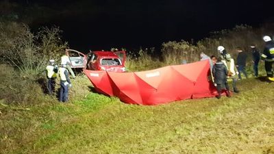 Tragiczny wypadek. Samochód wpadł do wody, w środku zginęło troje nastolatków