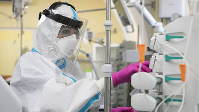 Mamy 5 nowych ognisk Covid-19 w Lubelskiem. Policja, spółdzielnia mleczarska i Biedronka