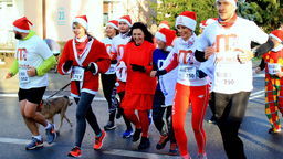 Mikołajów we wspólnym biegu w tym roku na puławskich ulicach nie zobaczymy. Niewykluczone jednak, że w różnych częściach Puław pojawią się pojedynczy biegacze, czy spacerowicze rywalizujący w nowej, rozproszonej formie aktywności - do której zachęcą organizatorzy charytatywnej zbiórki