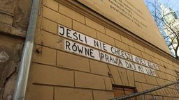 Plakaty na Domu Słów w Lublinie