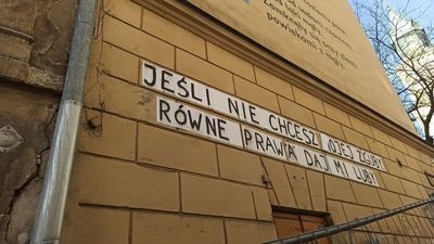 Plakaty na Domu Słów w Lublinie