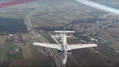 Dowództwo Sił Powietrznych zdecydowało o wycofaniu odrzutowców TS-11 z programu szkolenia polskich pilotów i tym samym zakończyło niemal 60-letnią służbę tego modelu w 
polskiej armii