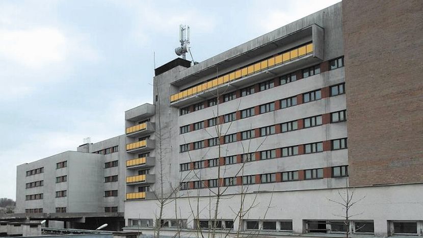 Nigdy nieukończone sanatorium Ministerstwa Spraw Wewnętrznych w Nałęczowie to sześciopiętrowy budynek o powierzchni ok. 17 tys. mkw