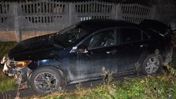 Pijany Romeo i zrozpaczona Julia. Zezłościł się na partnerkę i rozbił jej auto