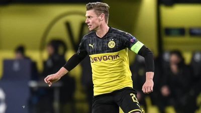 Liga Mistrzów. Gol Łukasza Piszczka i skandal z udziałem sędziego w Paryżu