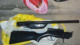 Lubelscy policjanci szukali narkotyków. Zamiast tego znaleźli broń i amunicję [zdjęcia]