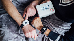 Lublin: Miasto rozda opaski, które mogą ocalić życie