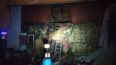 Lublin: Nocny pożar przy ul. Szklanej. Zginęła 86-letnia kobieta [zdjęcia]