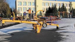 Puławy: Największy, najdroższy i prawie gotowy plac zabaw [zdjęcia]