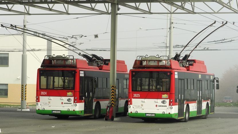 Obecnie jedynymi elektrycznymi przegubowcami w lubelskiej komunikacji miejskiej są trolejbusy