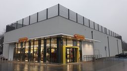 Biedronka sypie kasą i daje podwyżki. Ile będzie można tam zarobić?