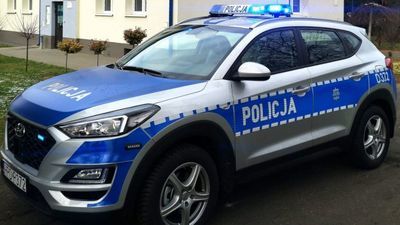 Kurowska policja dostała kolejnego SUV-a. Do opla mokki, który służy od dwóch lat, w tym miesiącu dołączył hyundai tucson