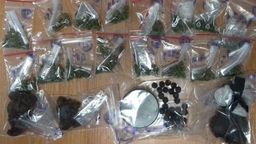 15-latek nie chciał wpuścić policjantów do swojego pokoju. Wiadomo dlaczego