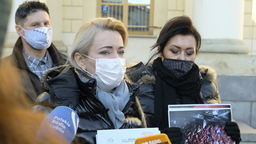 Członek rady dzielnicy Jacek Skiba, posłanka Marta Wcisło i miejska radna Magdalena Kwiatkowska oczekują od Ratusza, że zablokuje plany inwestora