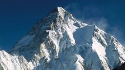 K2 zdobyte zimą. Wyprawa Nepalczyków przechodzi do historii