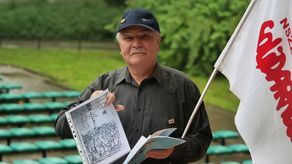 Alfred Bondos zmarł nagle 8 czerwca 2020 r. Miał 74 lata.