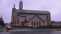 Kontrowersyjna wypowiedź księdza o szczepionkach na Covid-19. "Przepraszam za tę niejednoznaczność"