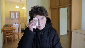 Pani Grażyna nie potrafiła wczoraj ukryć łez, gdy oglądała swoje przyszłe mieszkanie