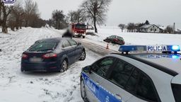 Fajsławice: Ford wpadł w poślizg i zderzył się z mazdą