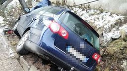 Pijany 65-latek z Kazimierza Dolnego nie zauważył słupa