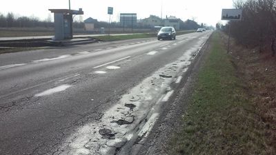 Droga 835 za Biłgorajem to dla kierowców prawdziwa droga przez mękę. To cierpienie ma skończyć się za rok