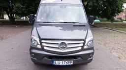 Bus z Puław (przystanek przy ul. Lubelskiej) do Baranowa odjeżdża o godzinie 7:40 i 15:25. Odjazdy z Baranowa (ul. Rynek) do Puław są o 8.16 i 15:52