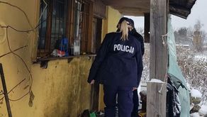 Miejsca w schronisku czekają, ale bezdomni wolą altanki